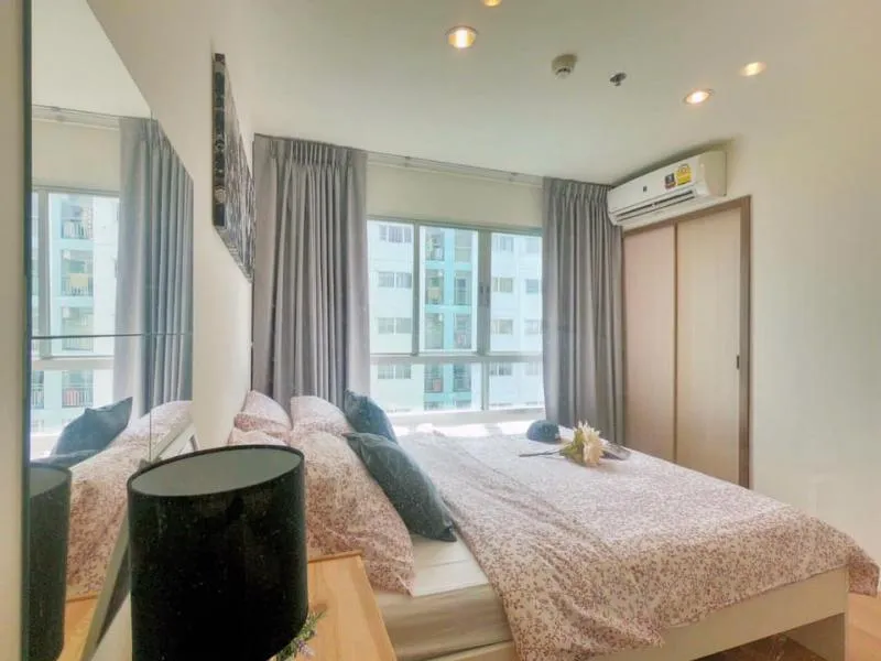 Condo for sale at Lumpini Mega City Bangna, the room is cool and comfortable all day, not hot.
