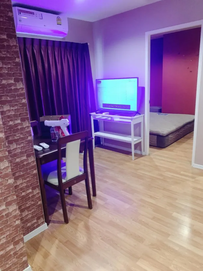 Condo for rent, Lumpini Park Petchkasem 98, 2 bedrooms, 19th floor, great view, plus a good price. Hurry up to reserve now.