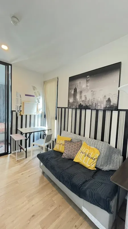 ให้เช่า Notting Hill Leamchabang ห้องกว้างพื้นที่ใช้สอยเยอะ มาพร้อมเฟอร์ครบครัน วิวสวย ห้ามพลาด