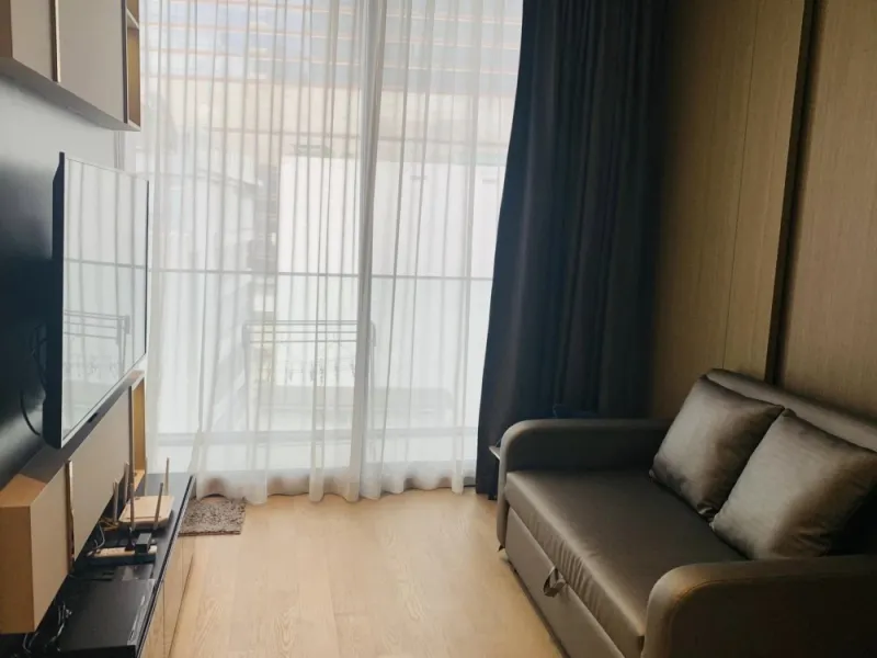 ขาย ให้เช่า แอชตัน สีลม Fully Furnished Build in และเครื่องใช้ไฟฟ้า พร้อมอ่างจากุชชี่นวดตัว จองเลยยย