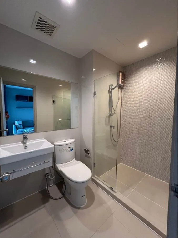 For rent: Life Sukhumvit 48, 22nd floor, view of Sukhumvit Road, fully decorated, all in one place, move in now.