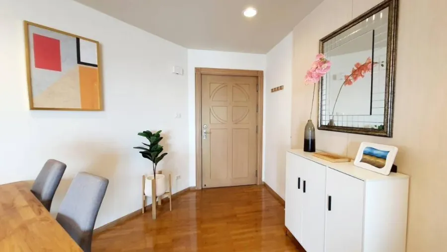 Urgent sale!! Condo River Heaven (Charoen Krung 76/1) complete with furniture + electrical appliances. Book now, don't miss it!!