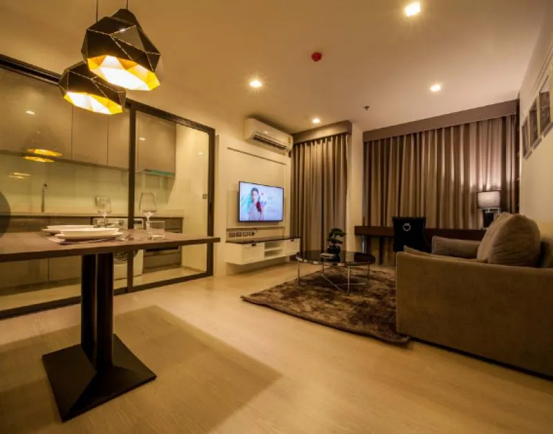 ขาย / เช่า Rhythm Sukhumvit 36 - 38 ชั้น 23ตกแต่งหรูหรา สวยมากกก