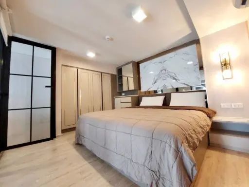Selling Ideo Sathorn-Wongwian Yai, 26th floor, beautiful city view, fully furnished, ready to move in. Book now! images