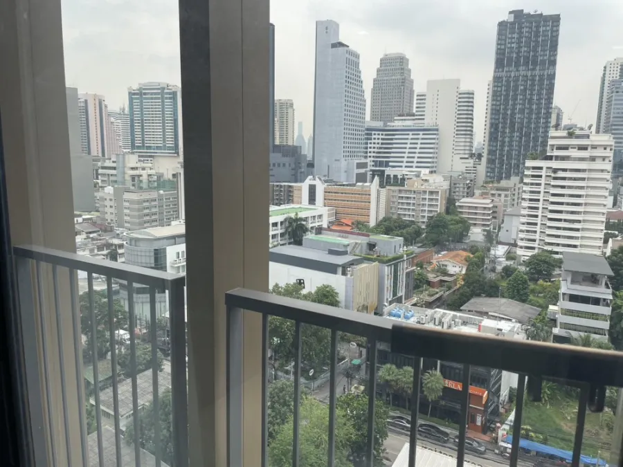 Condo for rent, Noble Around Sukhumvit 33, well proportioned room. Fully furnished, don't miss it!!
