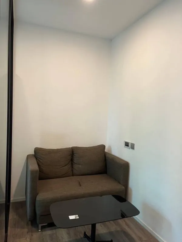 ให้เช่า Brown Condo รัชดา 32 ห้องเพดานสูง โปร่ง มาพร้อมเครื่องใช้ไฟฟ้าจัดเต็ม มาแต่ตัวเข้าอยู่ได้เลย