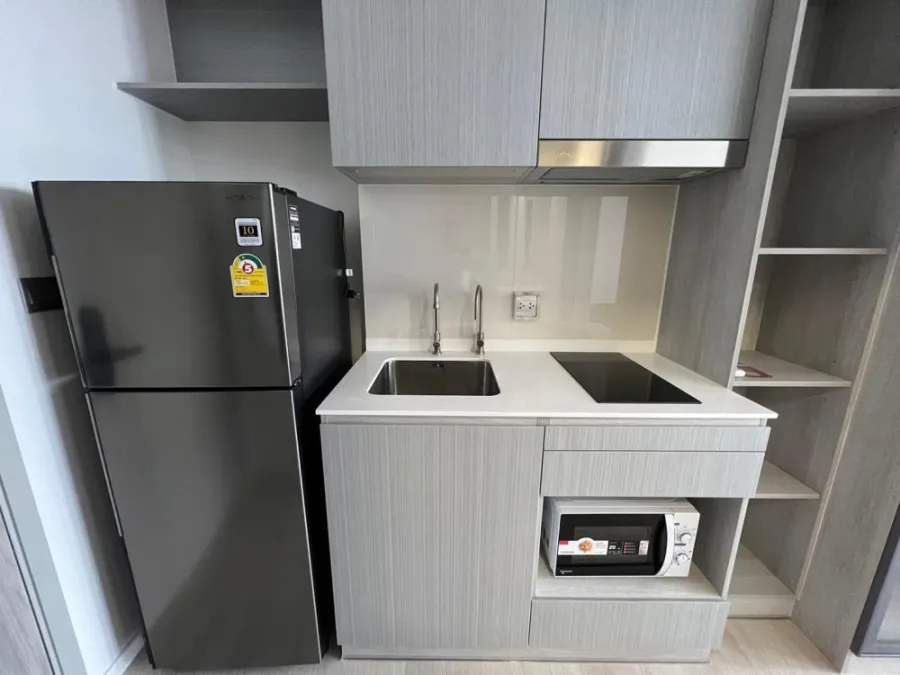 For rent, Modiz Lawn Rangsit, high floor, good view, great room, fully furnished, ready to move in. Hurry up and book now, don't miss it.