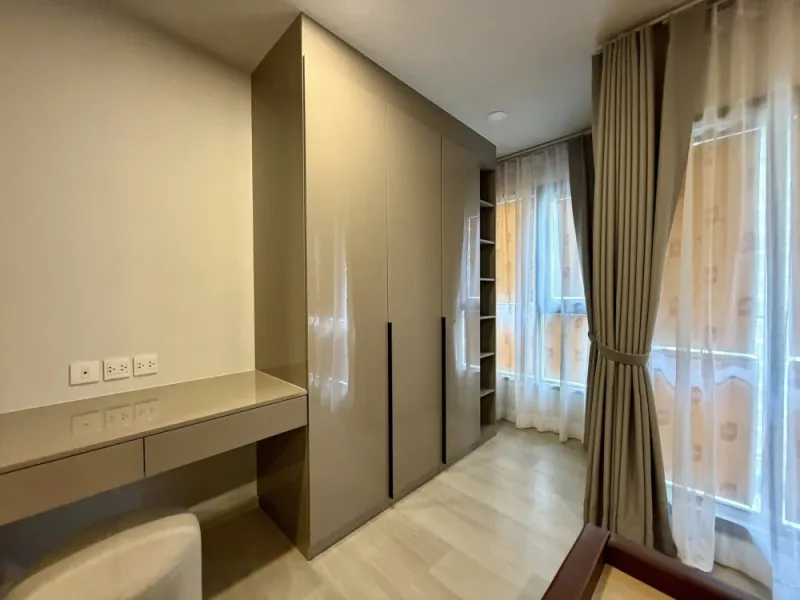 ให้เช่า Aspire Onnut Station ทิศเหนือ วิวเมืองและโค้งแม่น้ำเจ้าพระยา โปร่ง สบาย ห้องมาพร้อม (Fully Furnished)