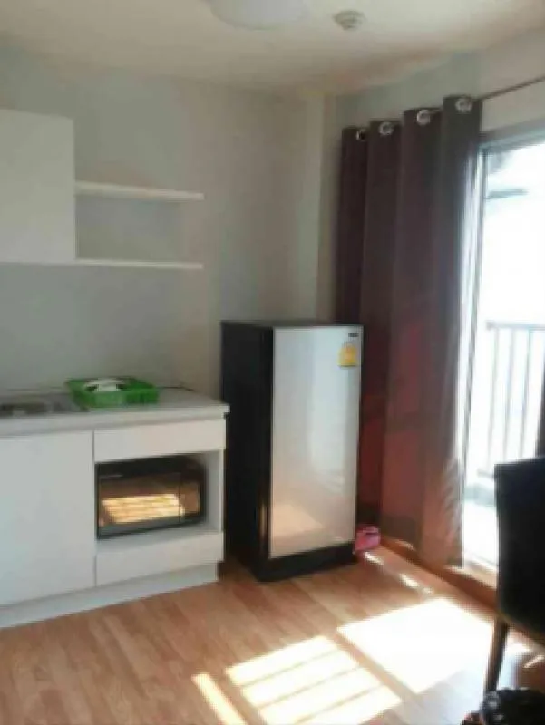 FOR RENT The Trust Condo Ngamwongwan, high floor studio room Cool breezes throughout the day, quiet atmosphere, book now.