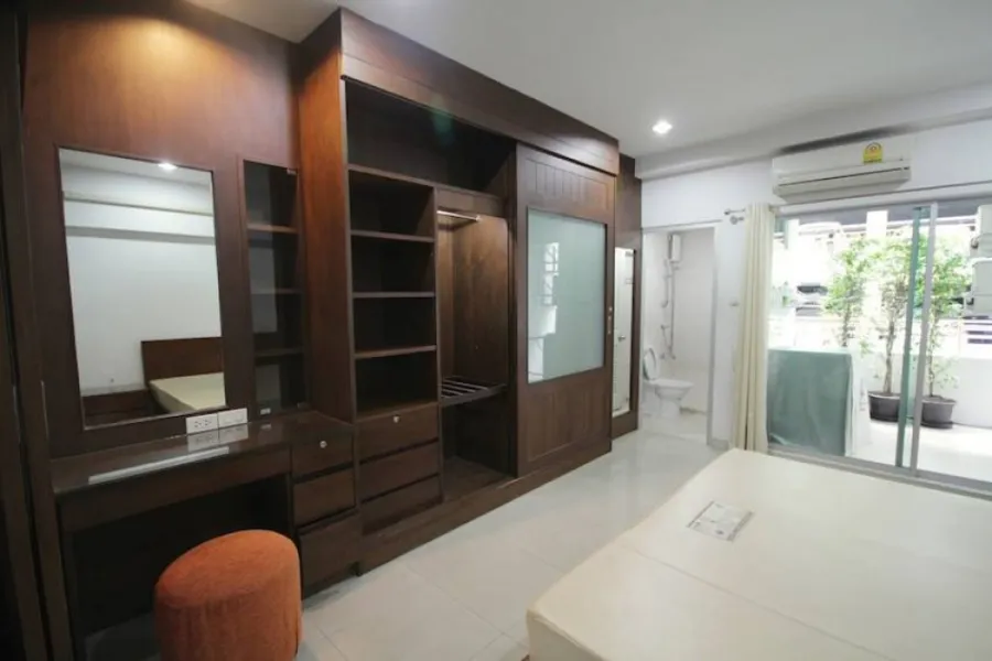 ให้เช่า คอนโด อารีย์ เพลส ห้องกว้าง เฟอร์ครบพร้อมอยู่ สนใจติดต่อด่วน