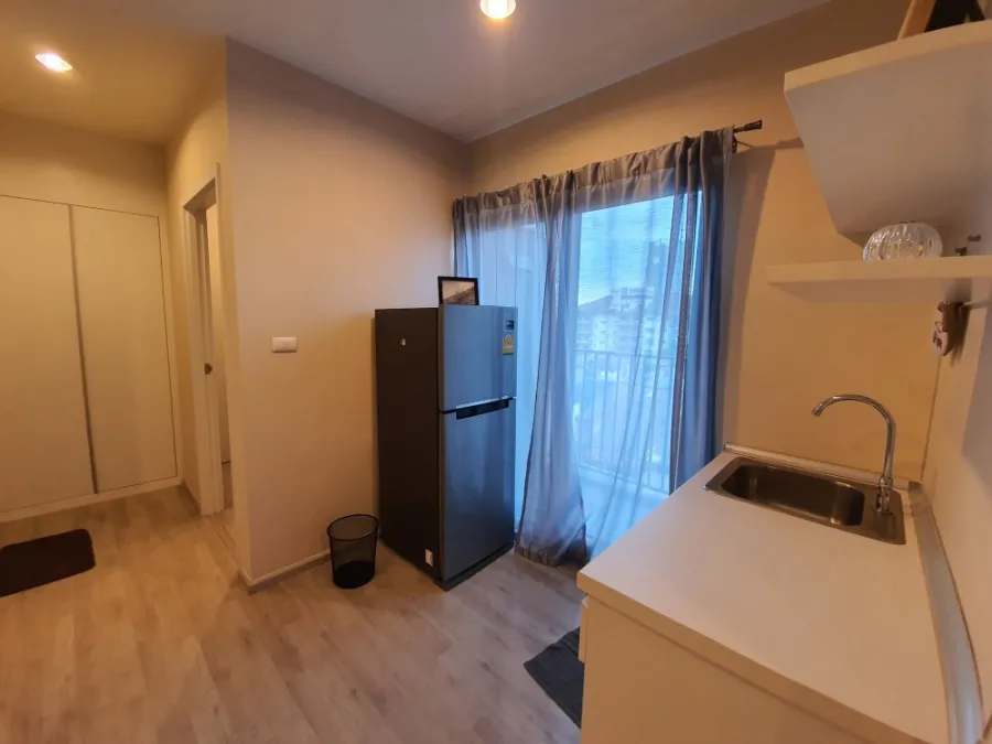 For sale and rent: Plum Condo Central Station. Simple decorated room, good-looking, stylish, good furniture. Hurry and reserve now.