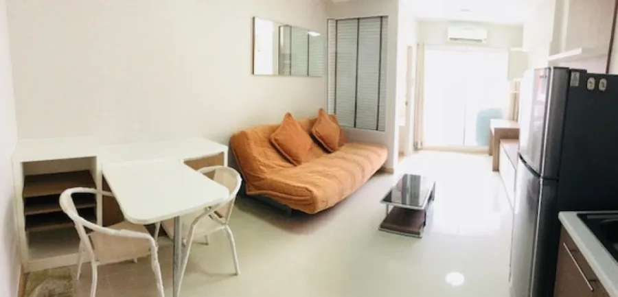 for rent คอนโด ไอวี่ รัชดา ชั้น6 วิวสระ ห้องใหญ่พื้นที่ใช้สอยเยอะสุดๆ ราคานี้คุ้มมาก จองเลยจ้า