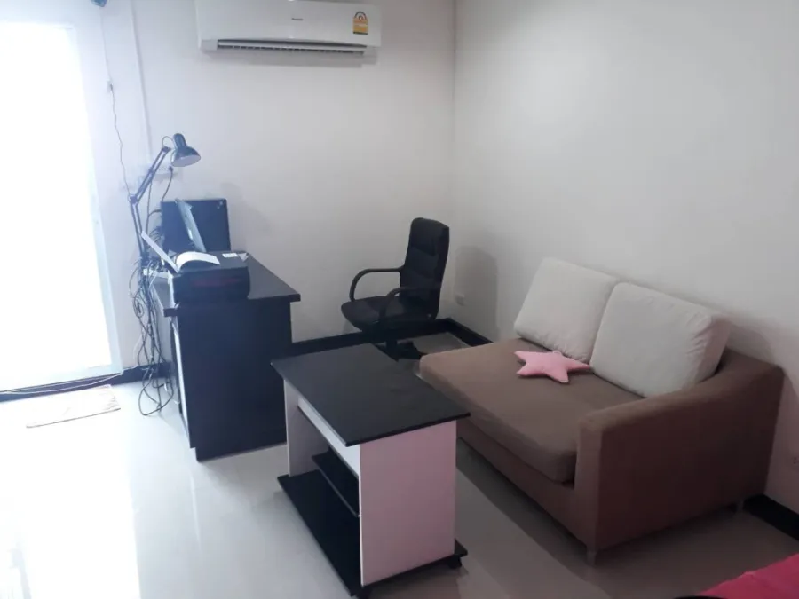 For rent, Regent Home 20 Prachachuen, 16 studio rooms, fully furnished, ready to move in, everything is ready, move in, don't wait.