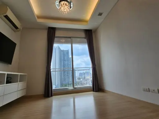 Condo for sale, True Thonglor, empty room with appliances, high floor, this good, you need to reserve quickly. images
