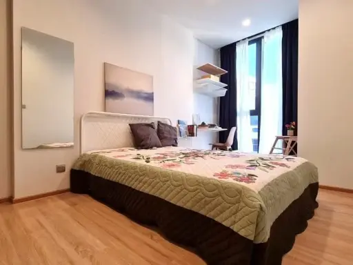 For rent: The Line Phahon-Pradipat, ready-to-move-in unit with all amenities. Just bring your belongings and move in! You won't want to miss this oppo