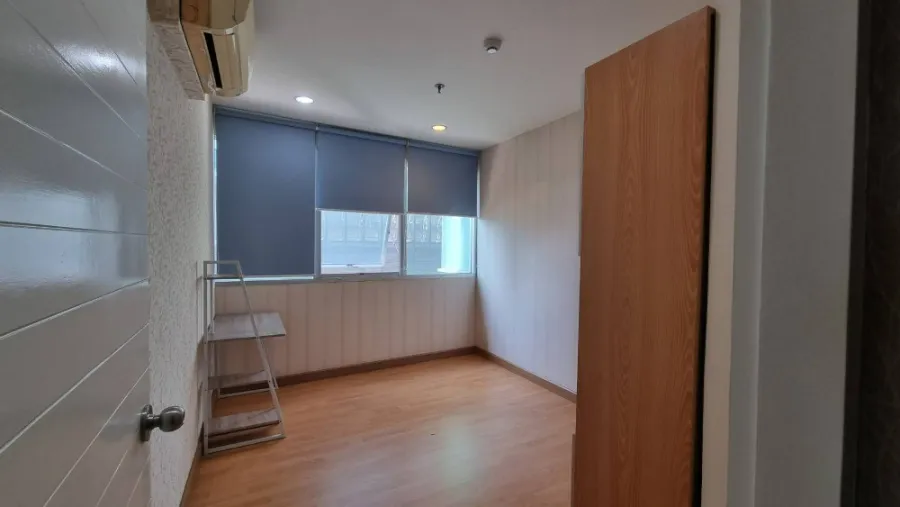 For sale, for rent, St. Louis Grand Terrace, 2 bedrooms, 7th floor, fully furnished, ready to move in, book now, urgent.