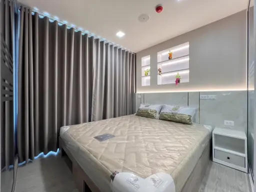 For rent: Kave Town Island, 4th floor, corner room, private, beautiful room, fully decorated, comfortable to live in. If interested, hurry and reserve