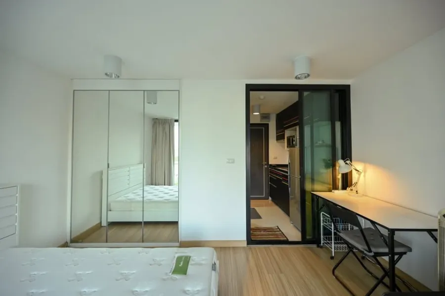 For sale: Chateau In Town Ratchada 20-2 Studio room, 4th floor, includes furniture, ready to move in immediately!!