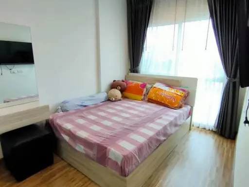 For rent, THE IRIS Bang Yai, has a beautiful natural green garden view, plus a washing machine. I'm ready. Hurry up.