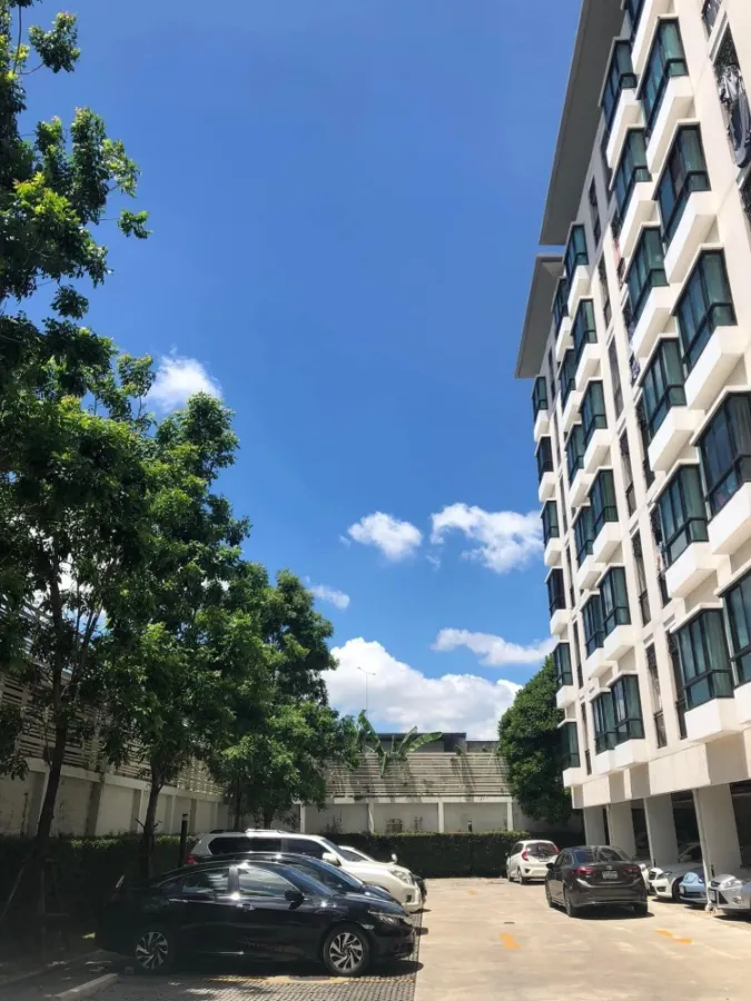 Condo for sale, S-One Rama 9, spacious room with usable space Comes at an affordable price Hurry up to be the owner.