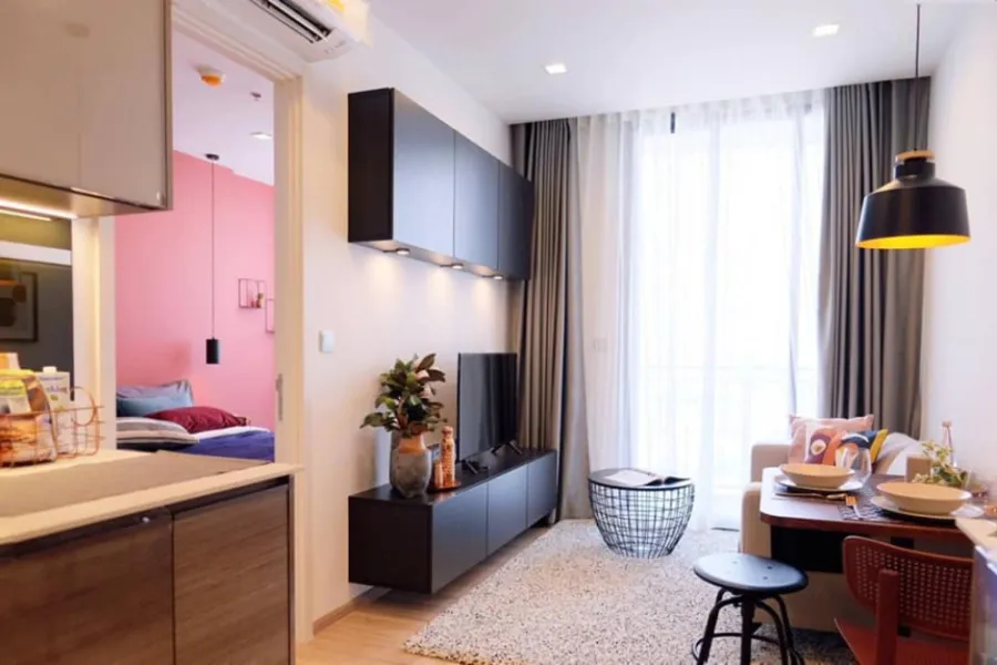 For rent, The Line Phahon-Padiphan, cute pink room, nice to live in, complete set of amenities. If you don't book, you will regret it.