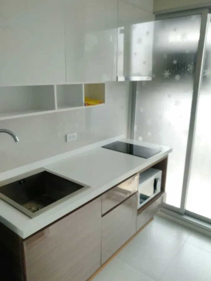 For rent!! Condo Fuse Chan-Sathorn (corner room), new room, complete with furniture and electrical appliances, ready to move in, don't miss it!!