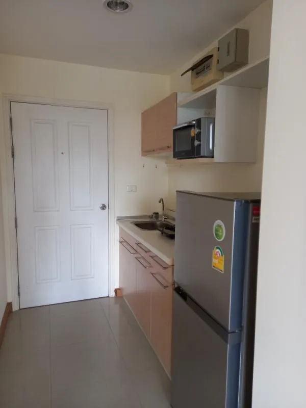 Urgent for rent !! Condo The Link Sukhumvit 50, beautiful room, newly renovated, close to BTS On Nut and Century Department Store. Answer all needs, book now !!