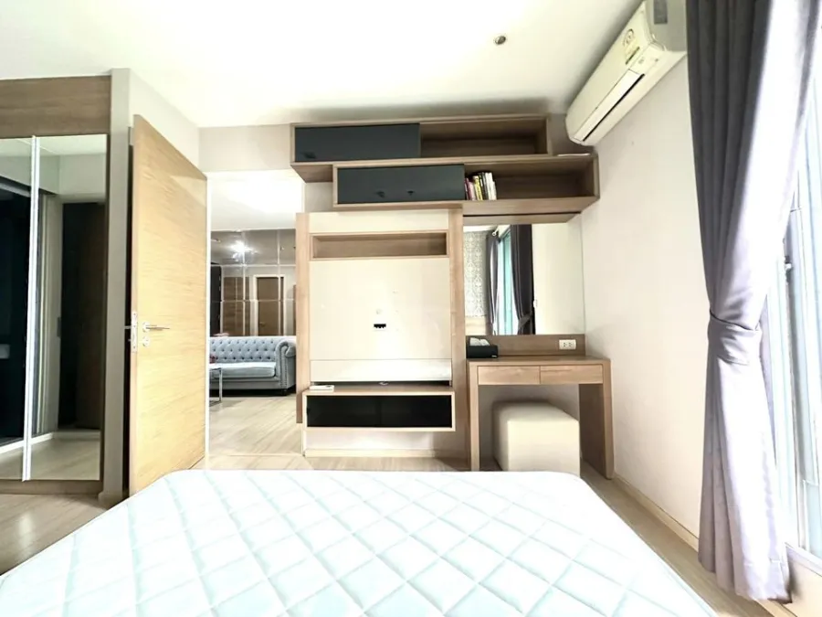 Sell, rent, Rhythm Sukumvit 50, 10th floor, luxurious decoration, very nice, built-in furniture, the most popular, book now.