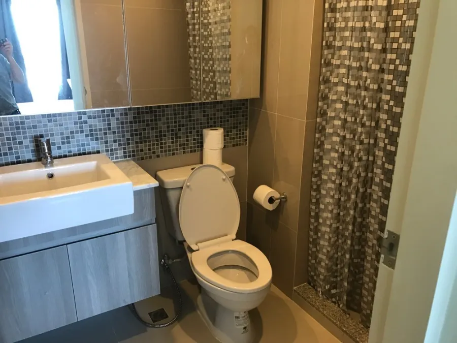 For sale, V Condo Ekkamai - Ramintra, 8th floor, spacious room, fully furnished, comfortable, I can say that you should not miss it.