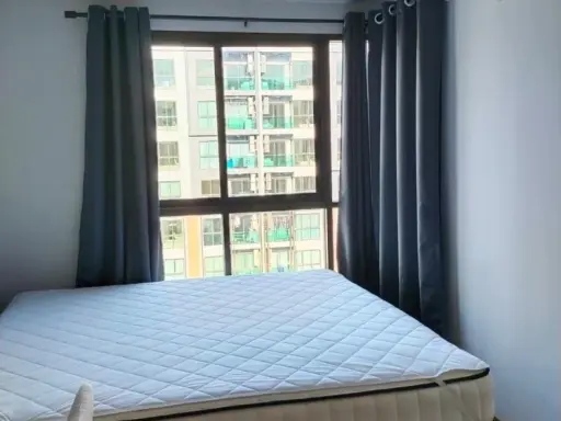 For rent: The Excel Hideaway Sukhumvit 50, pool view, 6th floor, fully furnished. Hurry and reserve before it's gone.