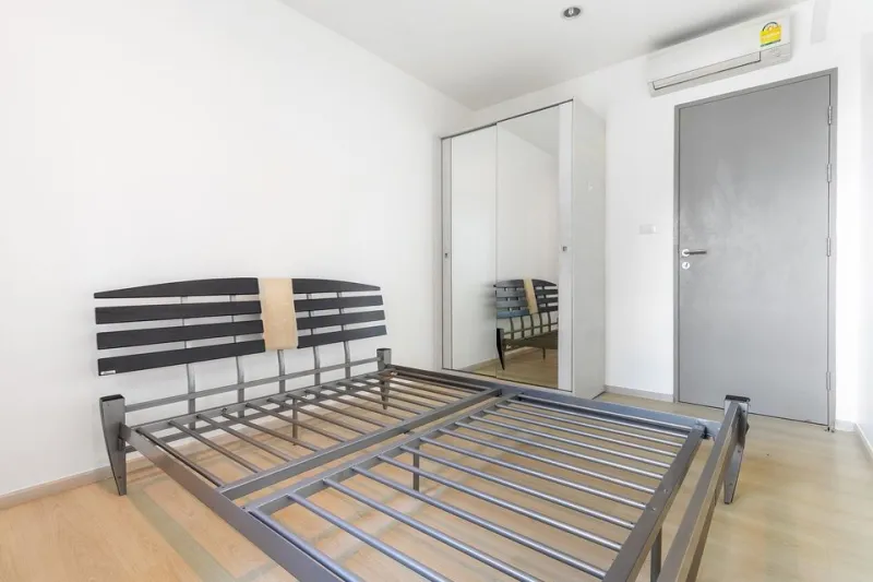 ขาย คอนโด Life Ratchadapisek 1 ห้องนอน 1 ห้องน้ำ ชั้นสูง วิวสวย พร้อมอยู่ จองเลย