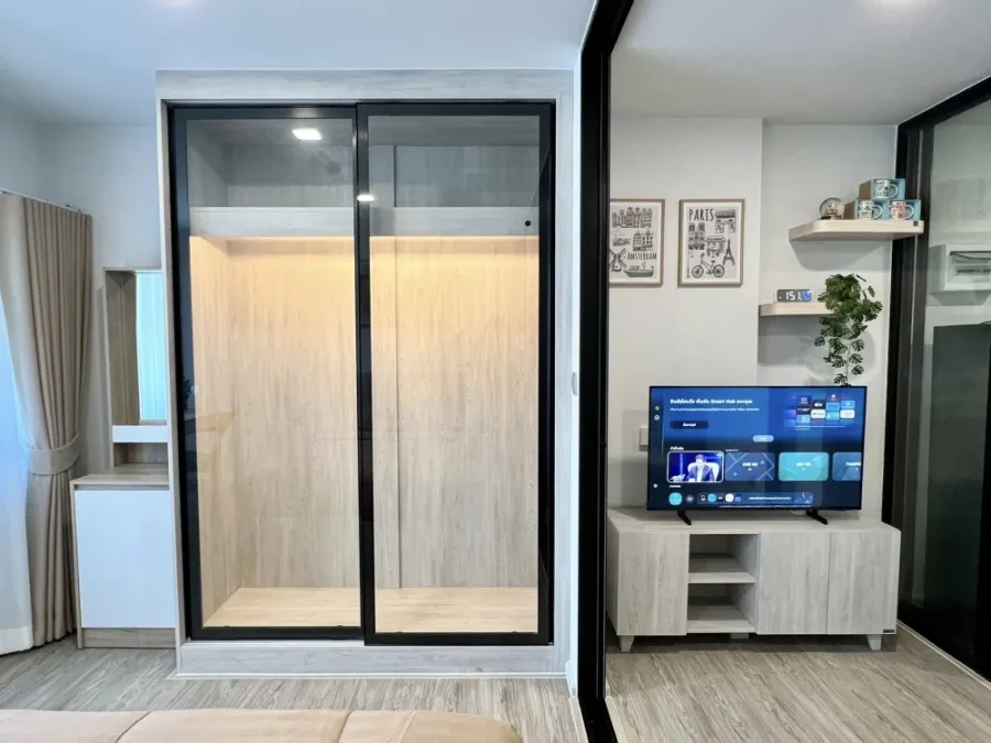 For rent: Kave Seed Kaset, a lovely room with furniture and appliances. Just bring your own. Reserve now before it's too late!