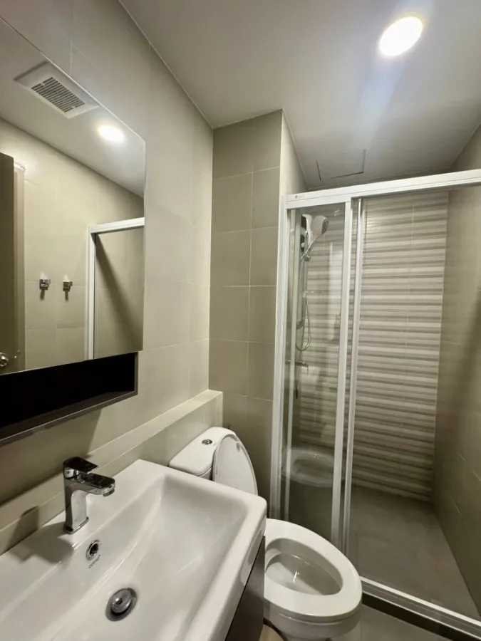 ให้เช่า Aspire Sukhumvit - Rama 4 2 ห้องนอน เฟอร์นิเจอร์บิ้วอินอย่างดี วิวเมืองสวย ไม่บล็อค จองด่วน