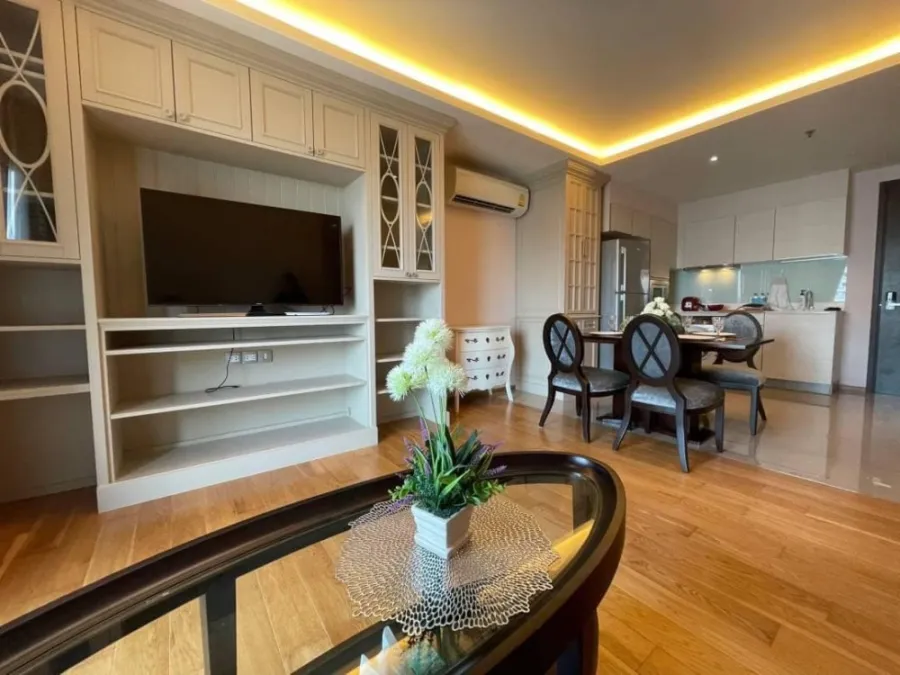 ให้เช่า เอช คอนโด สุขุมวิท 43 วิวสวย ชั้นสูง เฟอร์นิเจอร์ Built in อย่างดี แบบนี้ต้องรีบจองเลยจ้า