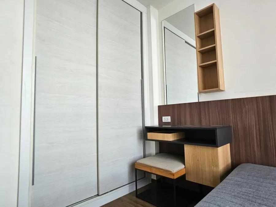 Condo for sale U-Delight Rattanathibet, high floor (16), comfortable, swimming pool view. It's good to buy for yourself. It's a great investment. Hurr