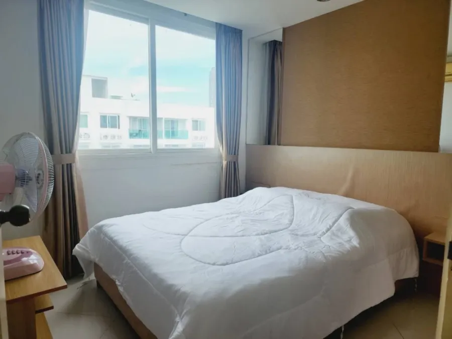 ขาย ให้เช่า Paradise Park Jomtien Resort 1 ห้องนอน 1 ห้องน้ำ ห้องกว้าง เห็นวิวตึกและสระน้ำ ห้ามพลาด