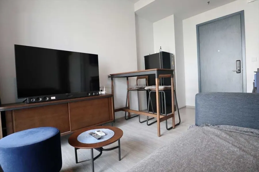 For rent!! Condo XT Ekkamai, 11th floor, ready to move in room You can only come in and move in. Don't miss out. Hurry up and book now!!