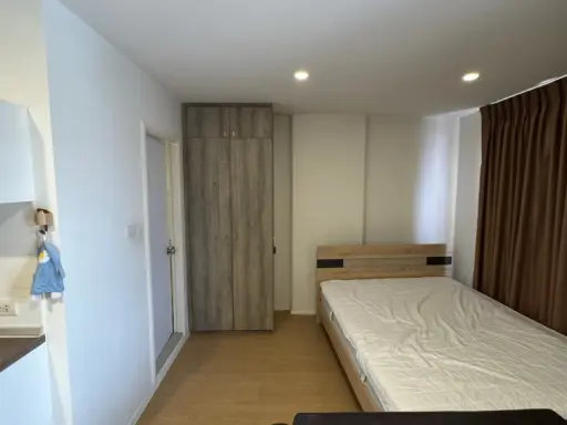 For rent: Lumpini Place Bangna Km.3, 7th floor, fully furnished, very livable. Book now, don't wait!