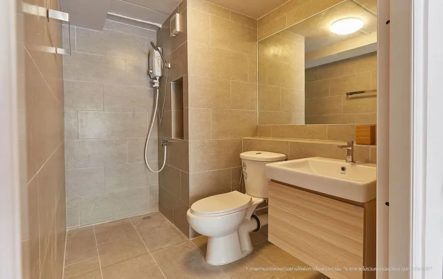 Selling down payment Mori Condominium Muang Thong Thani, spacious room, beautifully decorated, very comfortable to live in, with lots of furniture inc