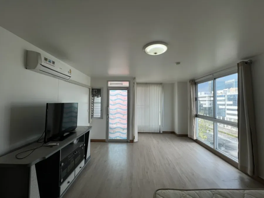 ให้เช่า Sunshine Condominium คอนโดน่าอยู่ ใกล้ทางด่วนและแหล่งไลฟ์สไตล์ เฟอร์นิเจอร์ครบ พร้อมเข้าอยู่