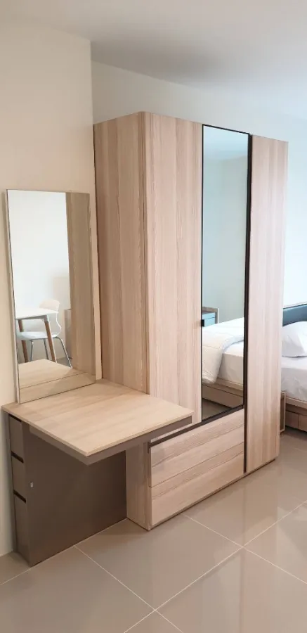 For rent Assakarn Place Srinakarin, beautiful room, furniture, ready to move in. Book now.