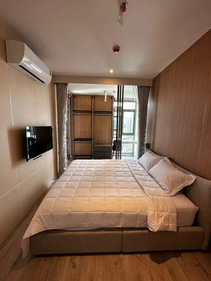 ขาย ให้เช่า Rhythm ekkamai estate ชั้นสูง ห้องมุมเป็นส่วนตัว ตกแต่งสวย มีสไตล์ น่าอยู่ขนาดนี้ จองเลย
