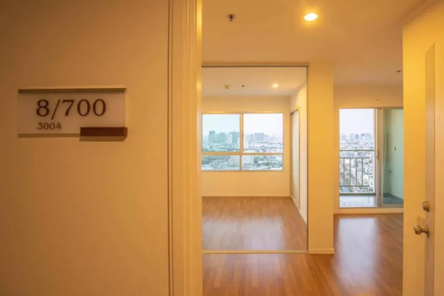 Condo for sale, Lumpini Place Suksawat-Rama 2, good location, near the source of food. Don't be late, book now!!