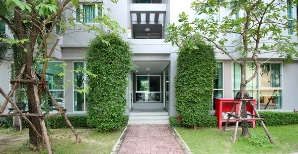 ให้เช่า The Escape Condominium Sukhumvit 101/1 ห้องกว้างมาก พร้อมเข้าอยู่ มาในราคาเบาๆ ที่ไม่ควรพลาด