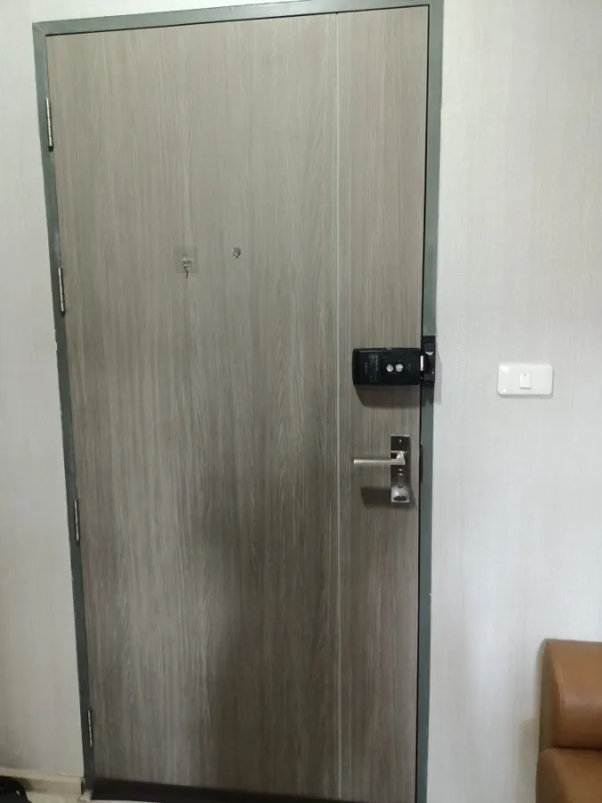 Condo for sale, Ideo Sukhumvit 115, decorated with wallpaper, high floor, swimming pool view, reserve first, own first.