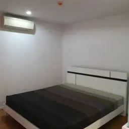 Rent condo Focus on Saladaeng