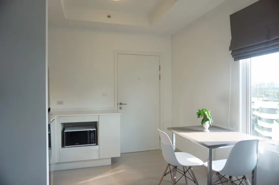 For rent Chapter One Eco Ratchada Huai Khwang Nice room with full facilities, good price, must be here