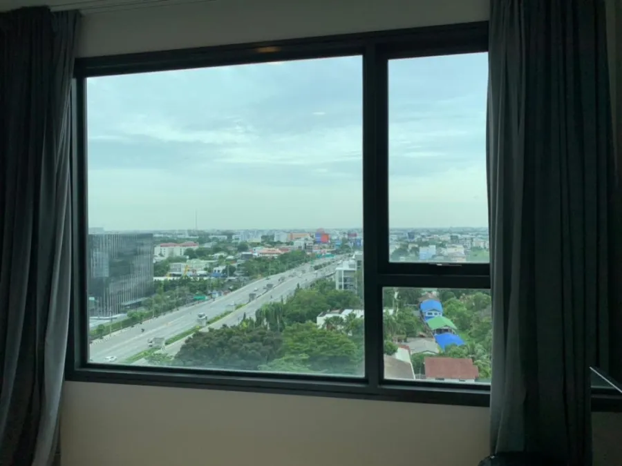 For sale: Chewathai Kaset Nawamin, 12th floor, room separated into sections. Comes with complete decorations. Reserve now.