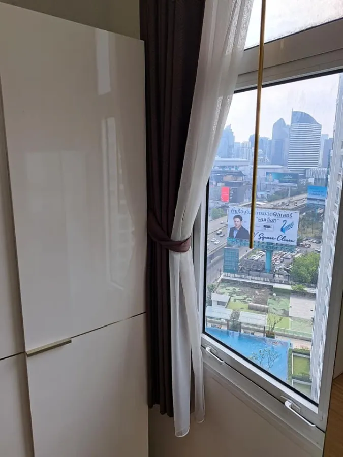 Sell or rent T.C. Green, corner room, very good view, fully furnished with electrical appliances You can carry your bag.