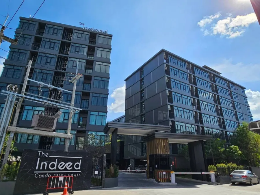 For rent: The Independent Condo Amata, swimming pool view, 3rd floor, fully furnished. Reserve first and stay first.